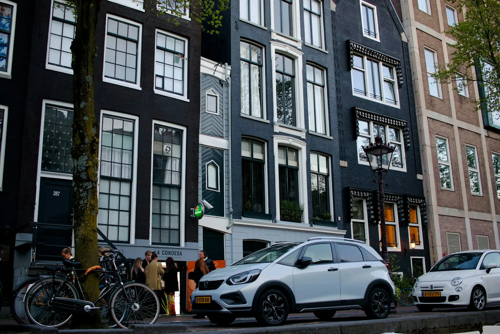 Buurtbatterij Amsterdam: Wijken, Kosten & Subsidie 2026