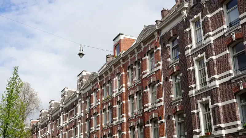 Na-isolatie Amsterdam: Kosten, Subsidie & Aanpak 2026