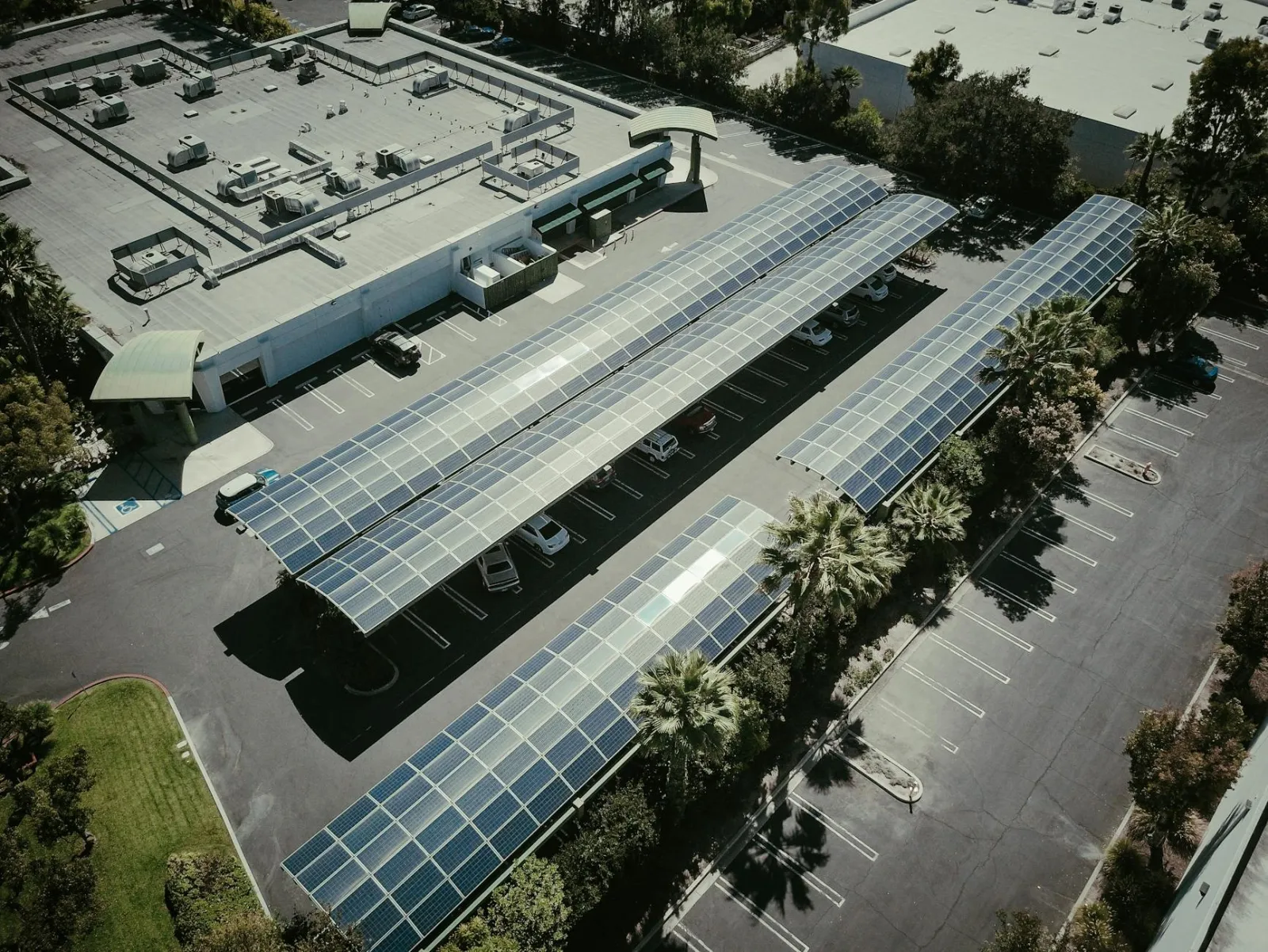 Zonnepanelen Carport Amsterdam: Kosten & Subsidie 2026