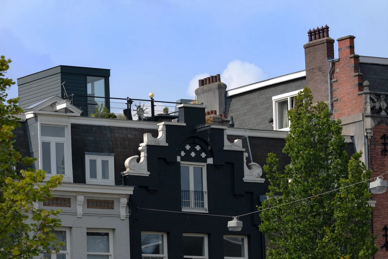 Zonnepanelen Verwijderen Amsterdam: Kosten & Aanpak